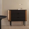Treasures kommode i svart eik/Sugar Brown
