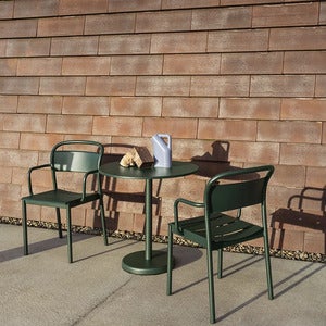 Linear Steel Stol med armlener - Dark Green 