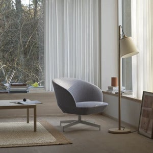 Pull gulvlampe - Eik/Hvit