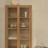 Reed Vitrineskap - Natural Oak