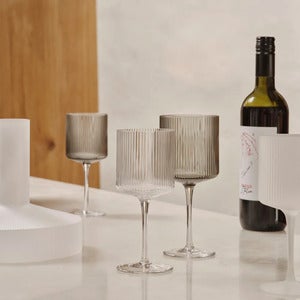 Ripple Rødvinsglass 2-pakning - Smoked Grey